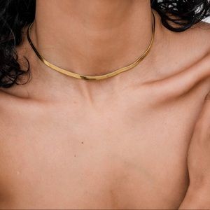 Ellie Vail Nic Herringbone Chain Choker Necklace